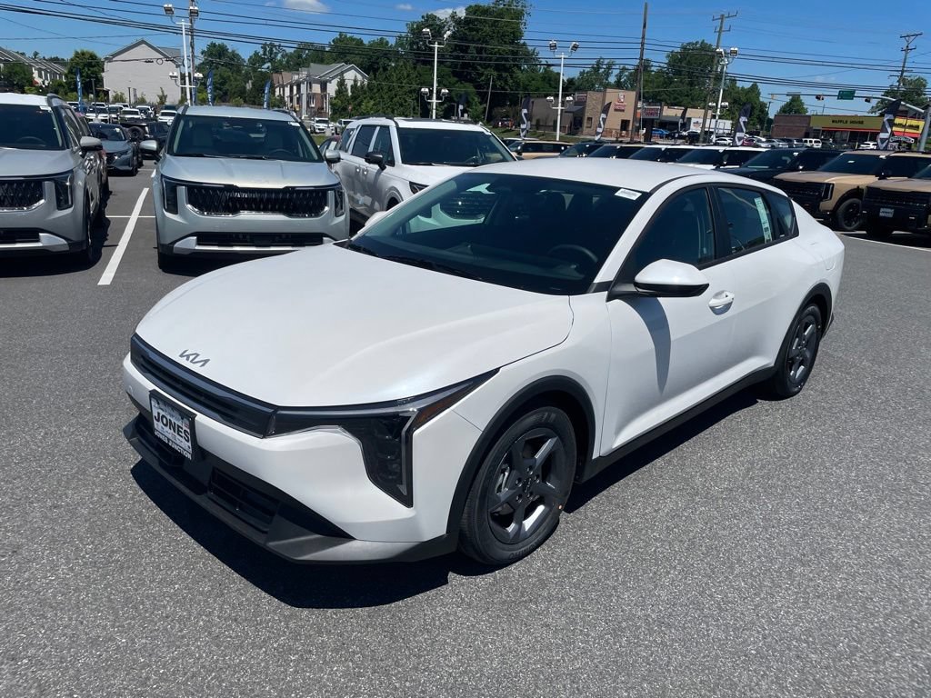 New 2026 Kia K4