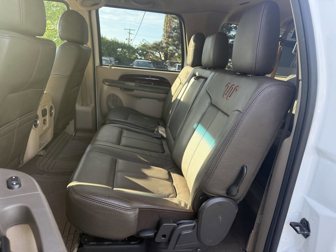 Used 2003 Ford Excursion Eddie Bauer image 11