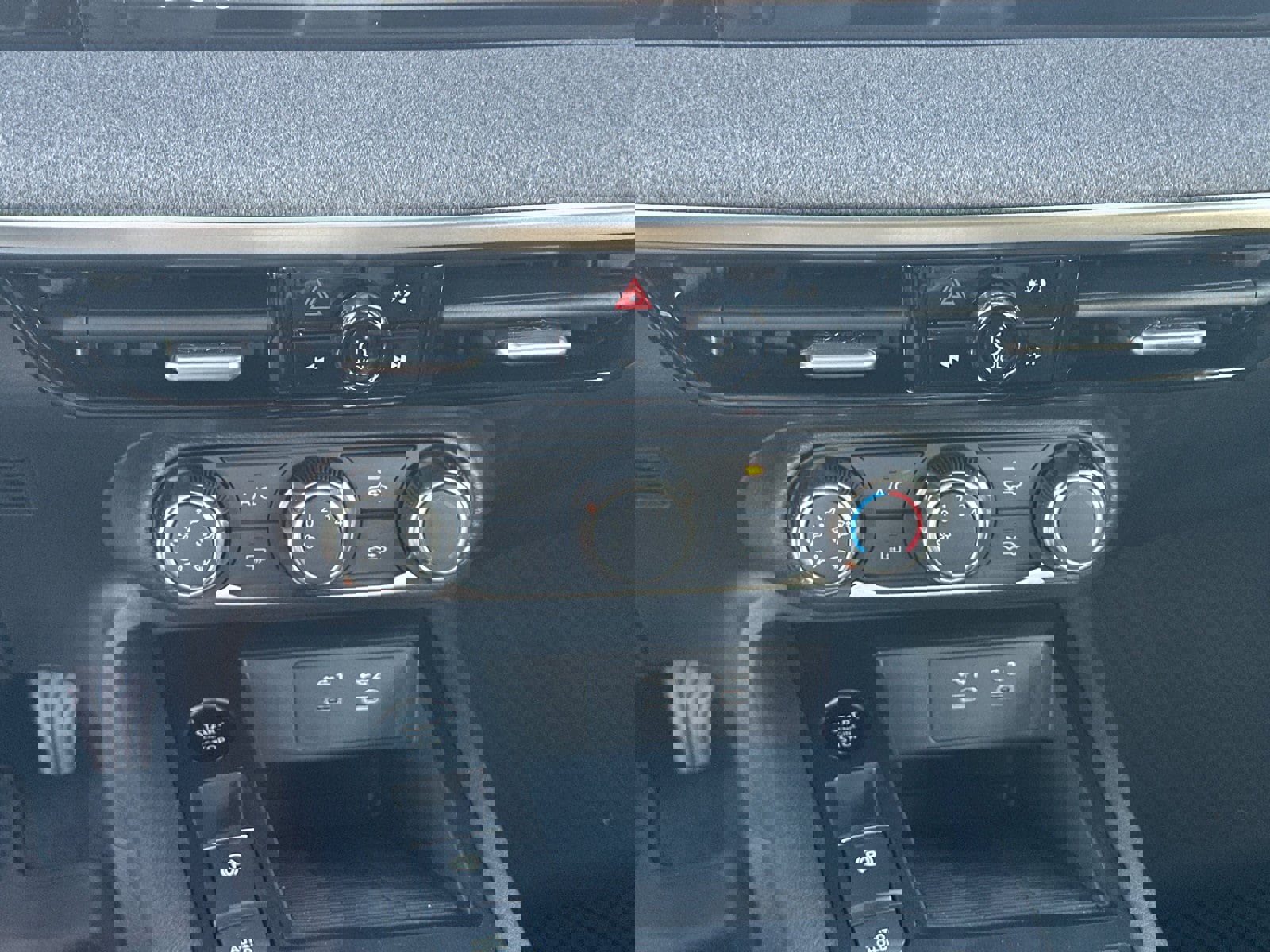 New 2026 Nissan Kicks S image 29