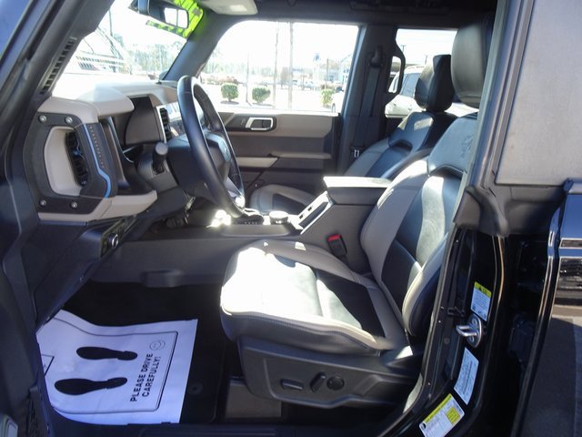 Used 2023 Ford Bronco Wildtrak image 10