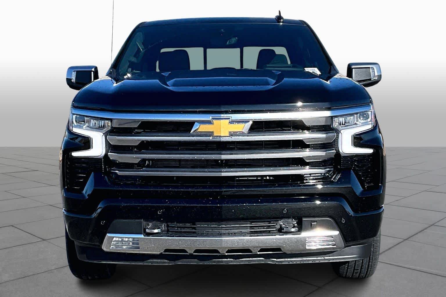 New 2026 Chevrolet Silverado 1500 High Country w/ High Country Premium Package RWD image 4
