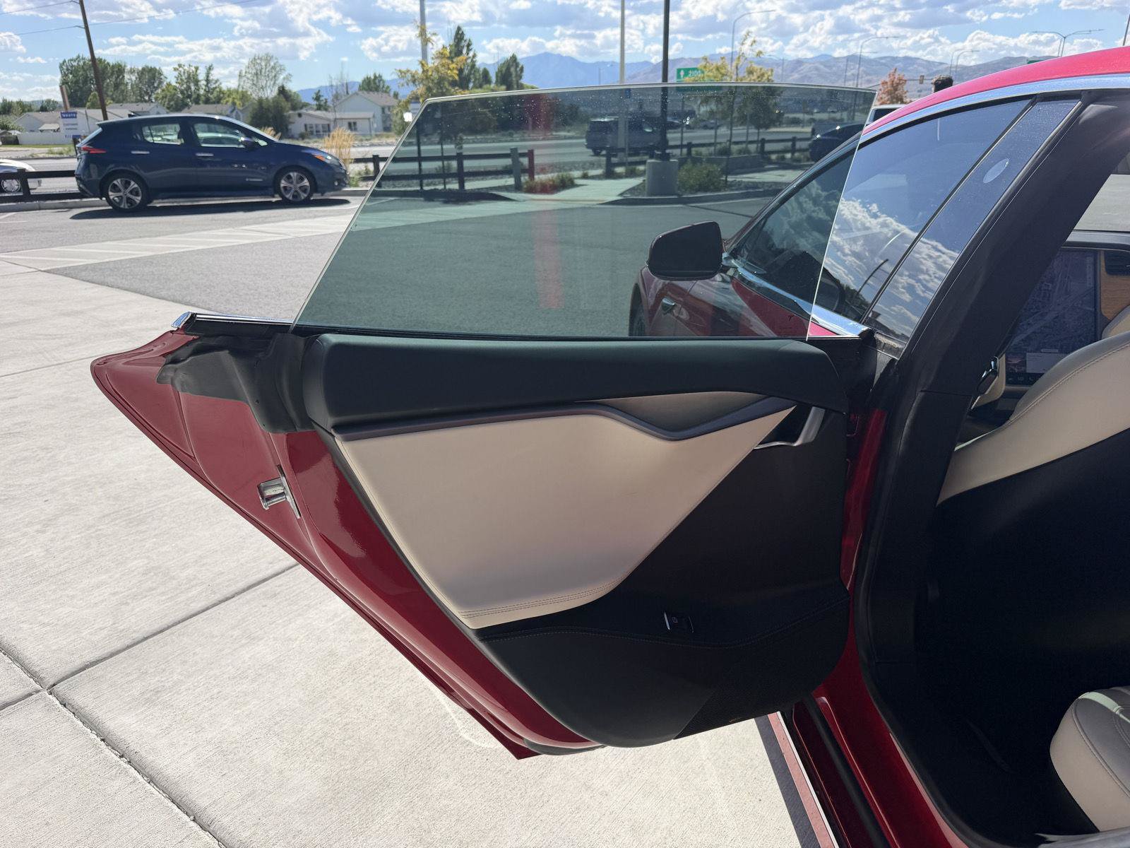 Used 2020 Tesla Model S Long Range Plus AWD/4WD image 14