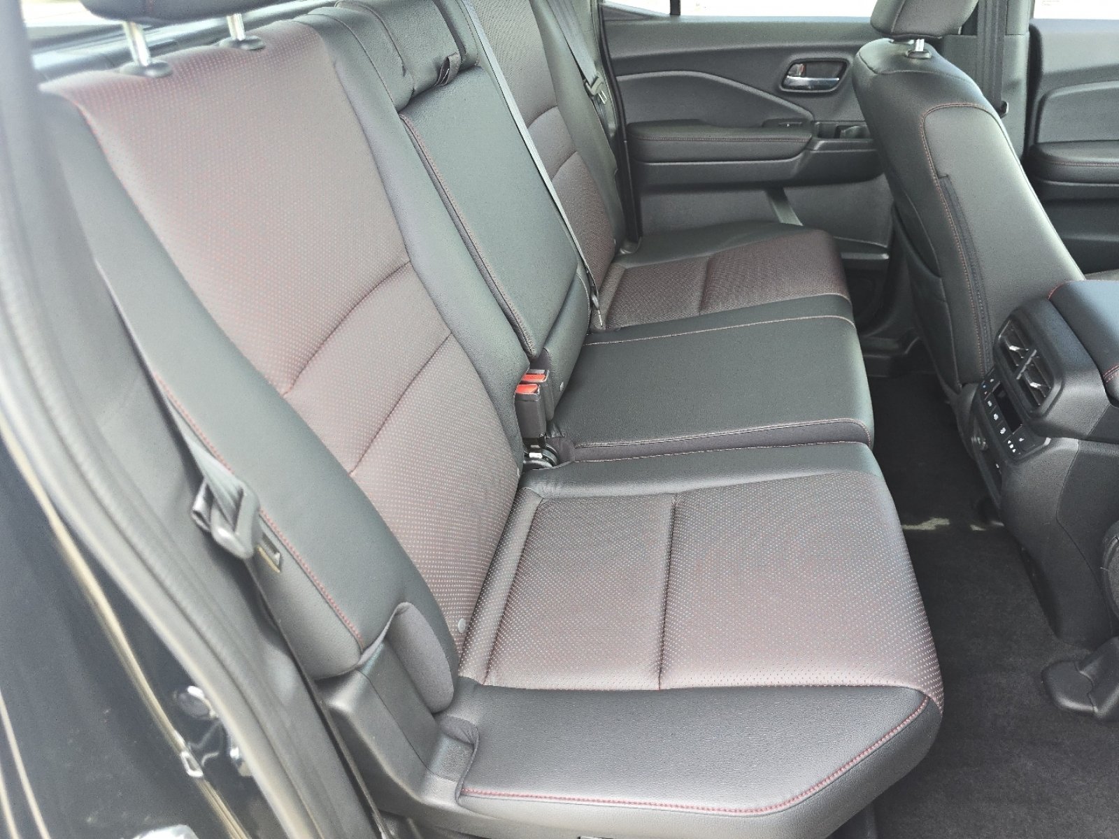 Used 2024 Honda Ridgeline Black Edition image 21