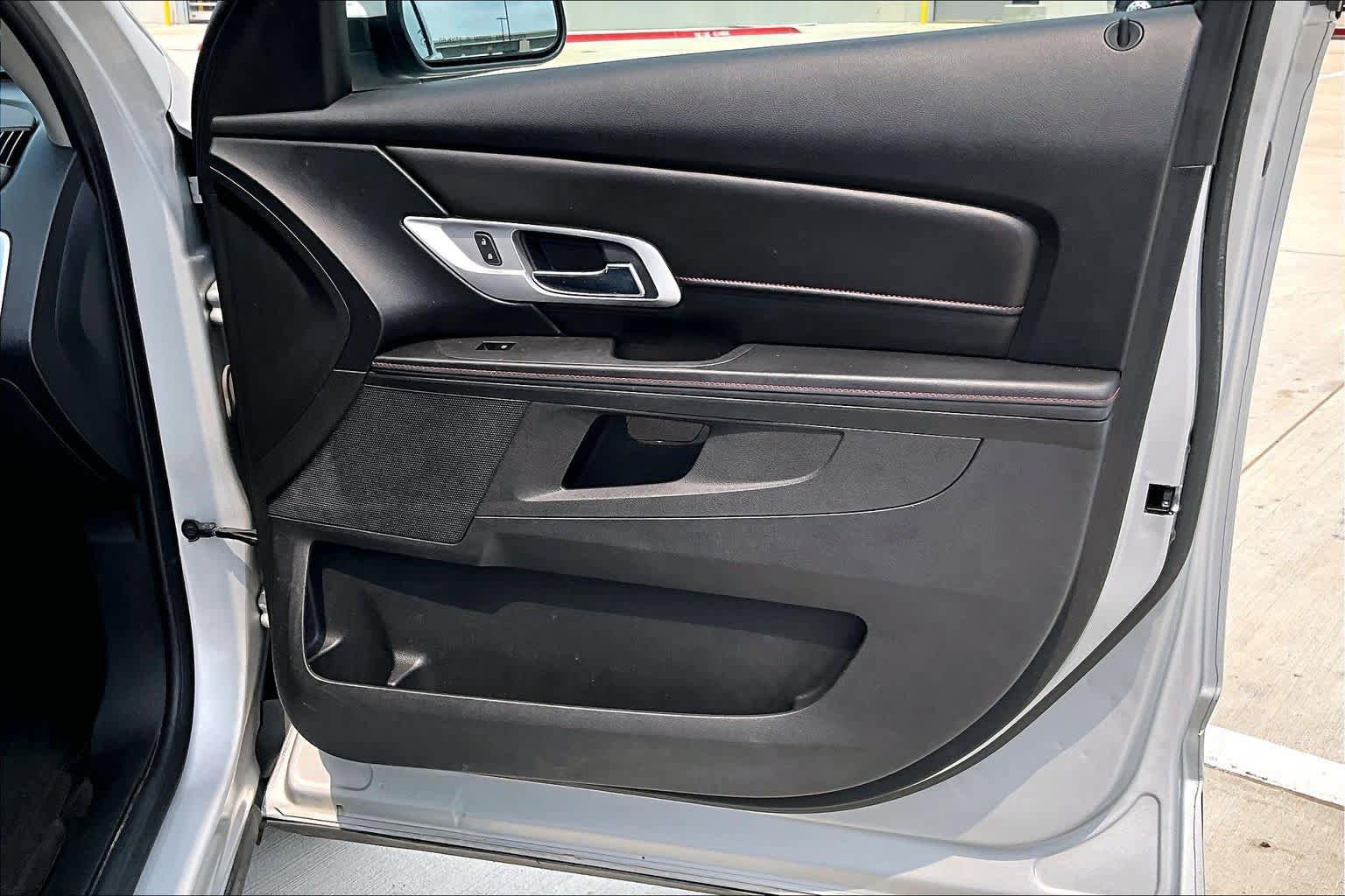 Used 2015 GMC Terrain SLE FWD image 21