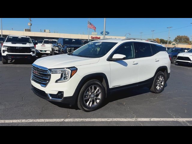 Certified 2023 GMC Terrain SLT AWD/4WD image 4
