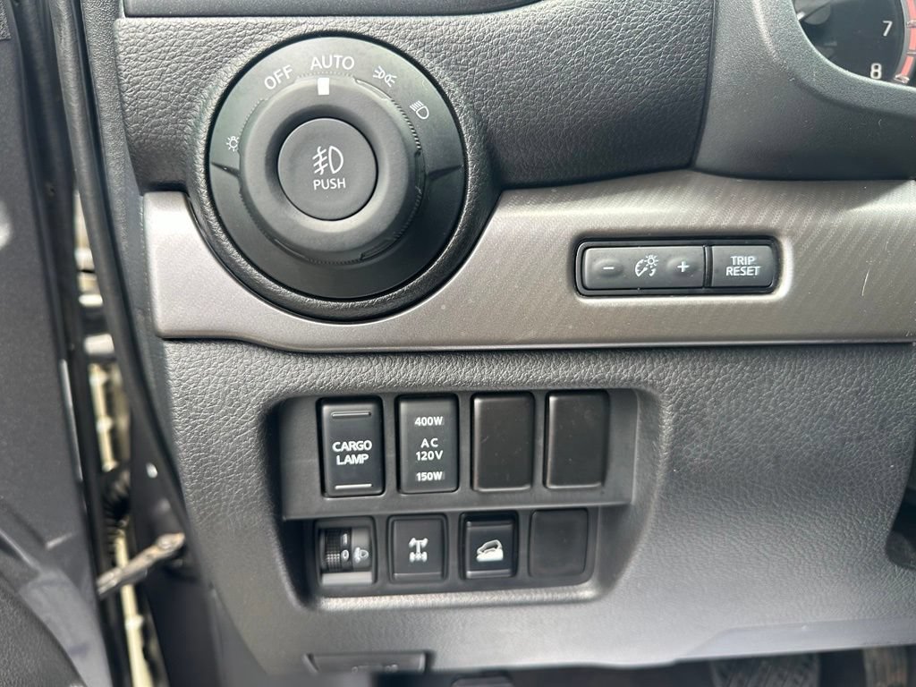 Used 2022 Nissan Titan PRO-4X w/ Pro-4x Convenience Package AWD/4WD image 20