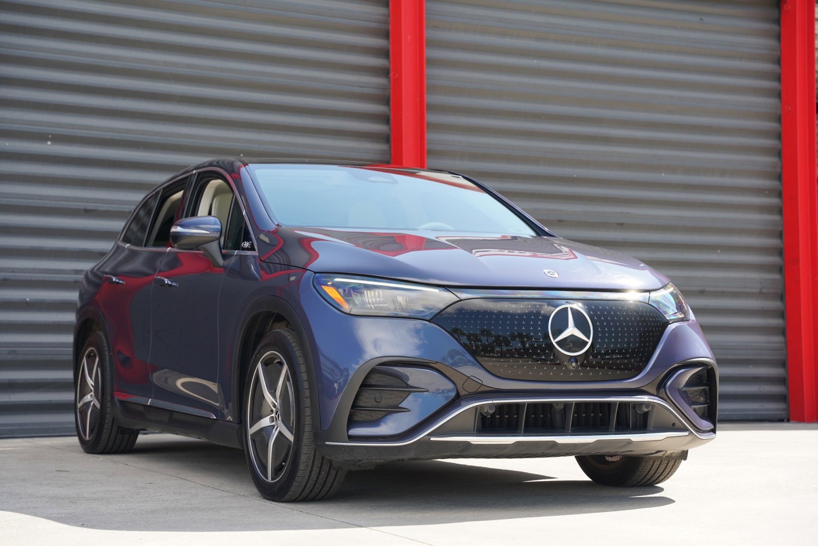 Used 2023 Mercedes-Benz EQE 500 4MATIC SUV image 5