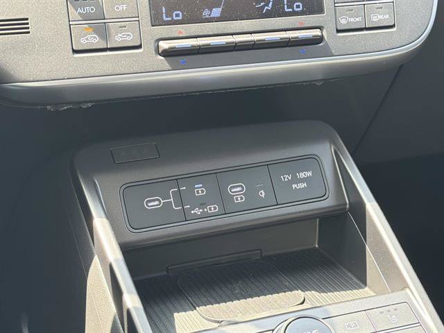 New 2026 Hyundai Kona SEL Premium FWD image 13