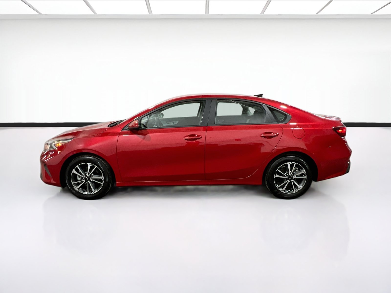 Used 2024 Kia Forte LXS FWD image 21