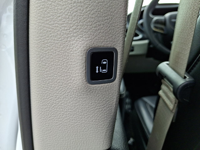 Used 2024 Chrysler Pacifica Touring-L FWD image 13