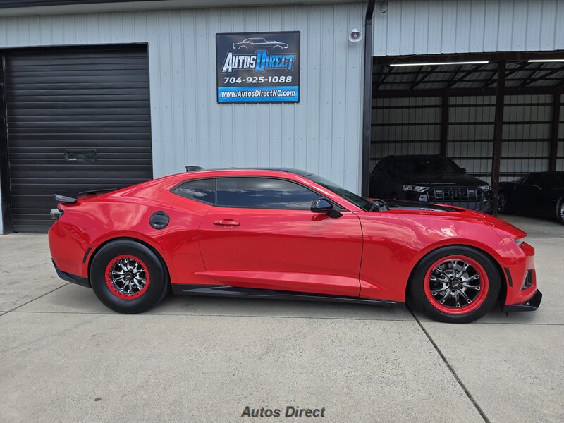 Used 2017 Chevrolet Camaro ZL1 RWD image 16