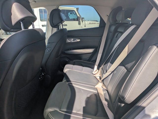 Used 2025 Genesis Electrified GV70 Advanced image 12