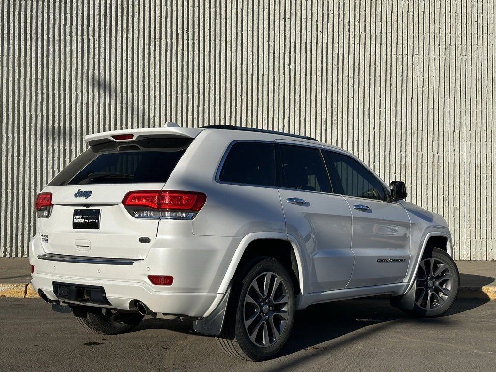 Used 2017 Jeep Grand Cherokee Overland image 5