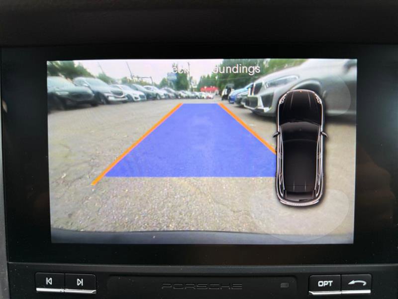 Used 2018 Porsche Macan AWD image 21