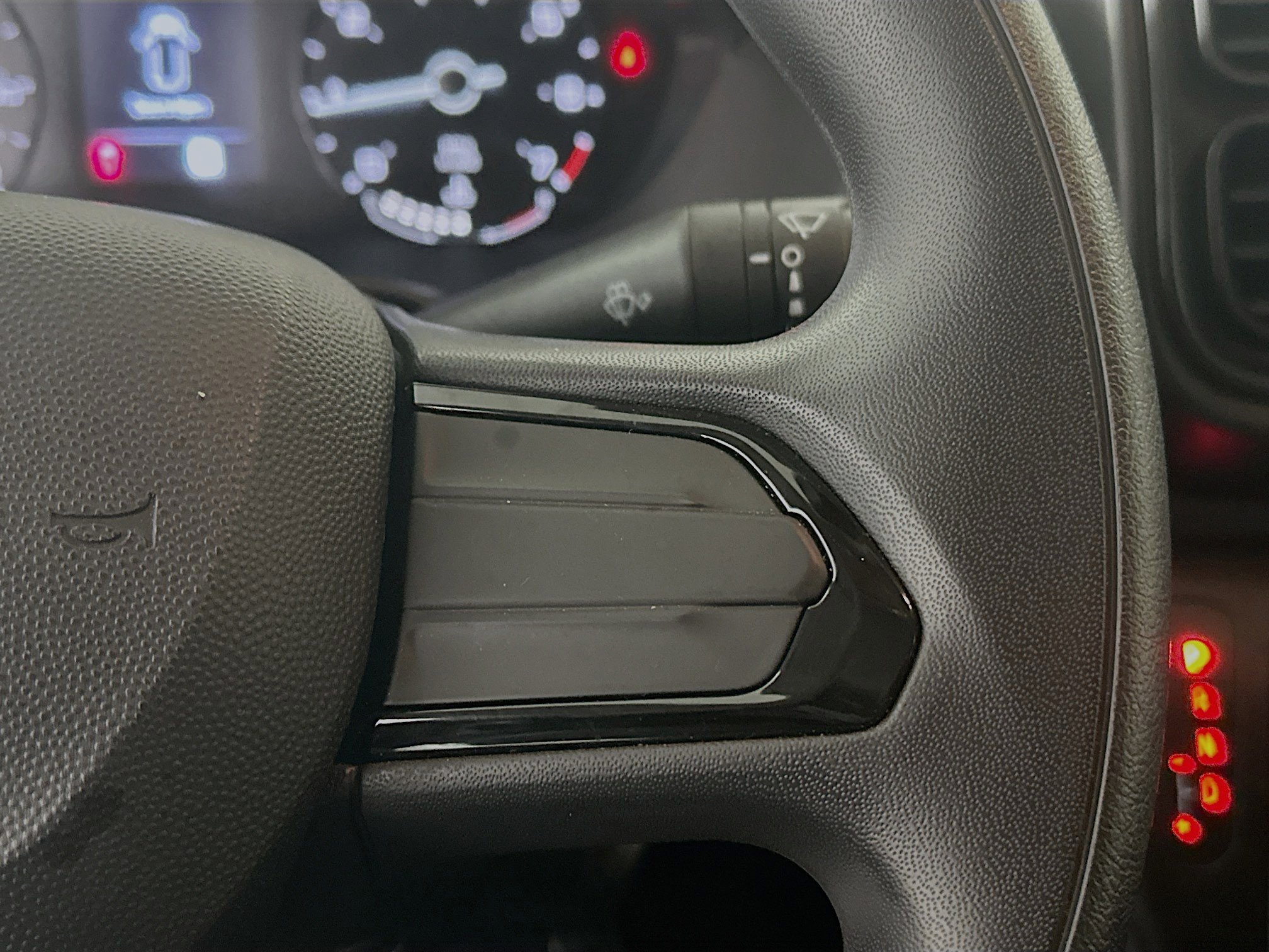 Used 2023 RAM ProMaster 3500 w/ Driver Convenience Group image 17