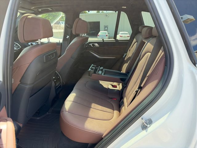 Used 2022 BMW X5 xDrive40i w/ Executive Package AWD/4WD image 29