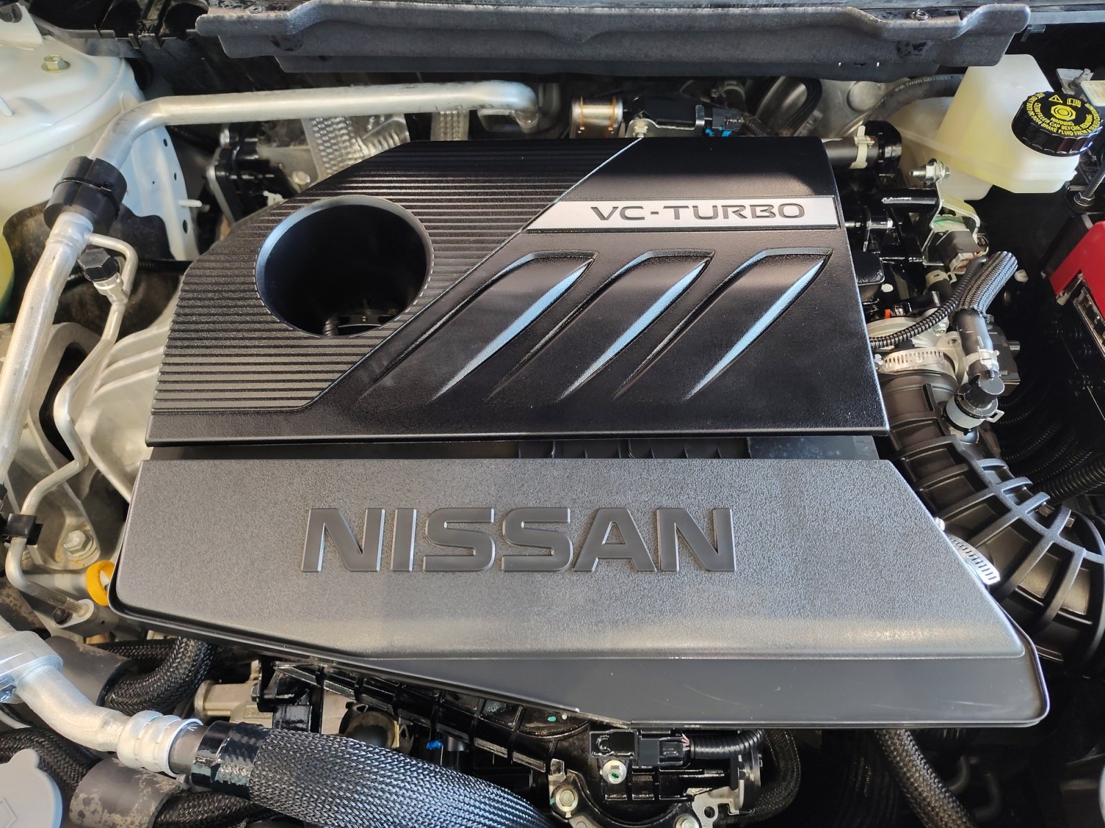 Used 2025 Nissan Rogue SV w/ SV Premium Package FWD image 31