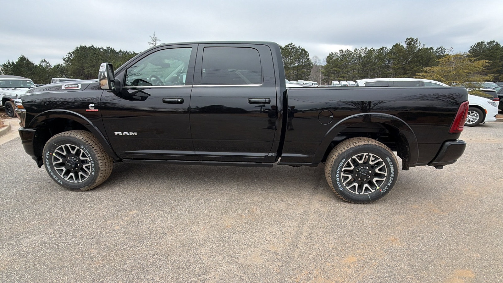 New 2026 RAM 2500 Limited AWD/4WD image 11