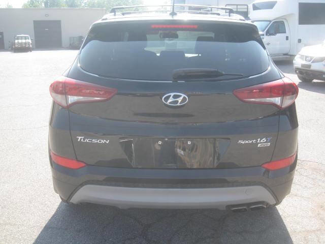 Used 2017 Hyundai Tucson Sport w/ Cargo Package image 6