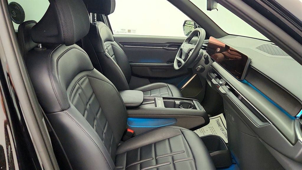 Used 2026 Kia EV9 Land w/ Nightfall Edition Package AWD/4WD image 25