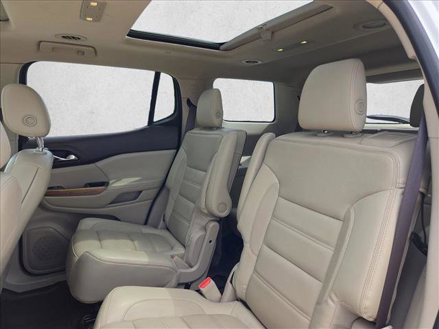 Used 2017 GMC Acadia Denali w/ Technology Package FWD image 17