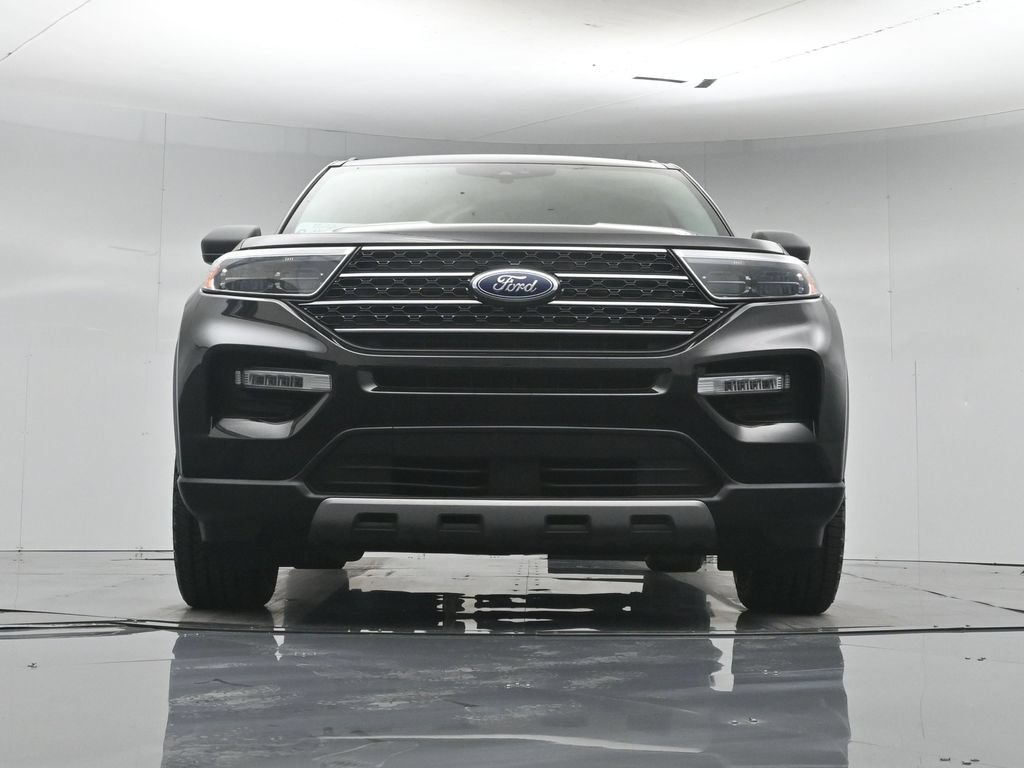 Certified 2023 Ford Explorer XLT w/ Equipment Group 202A RWD image 53