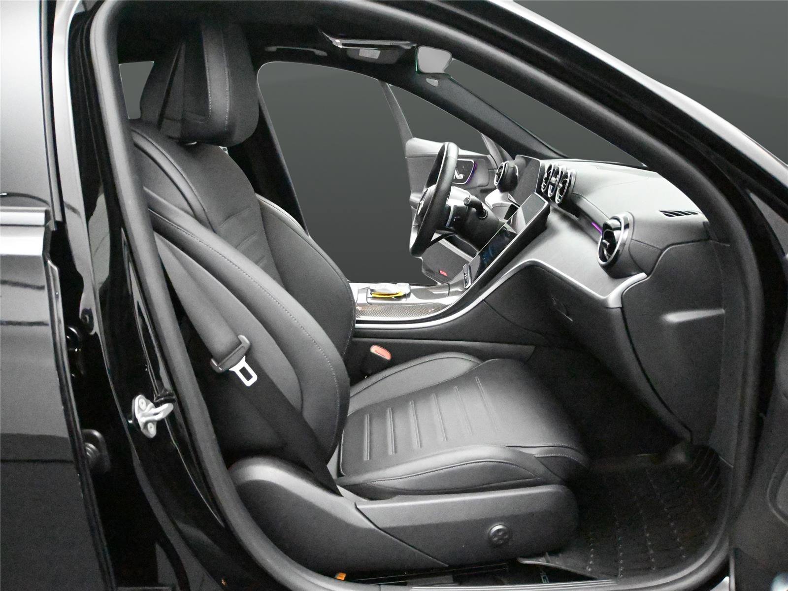 Used 2023 Mercedes-Benz C 300 4MATIC Sedan image 20
