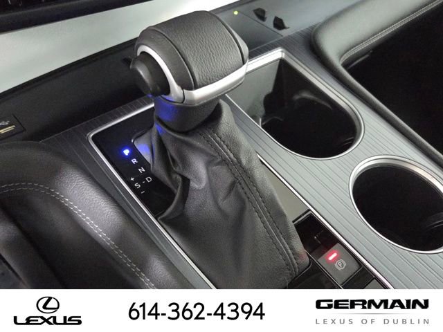 Used 2025 Toyota Sienna XLE image 28