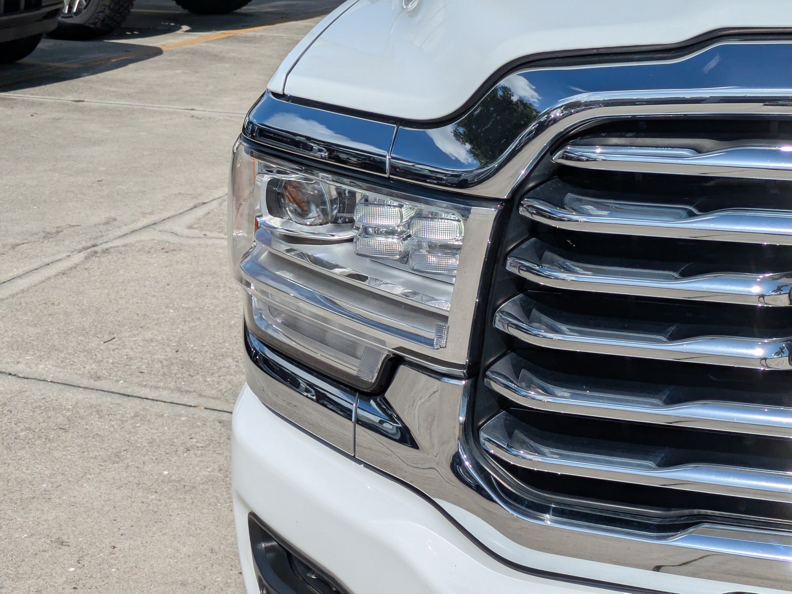 Used 2023 RAM 3500 Limited AWD/4WD image 9