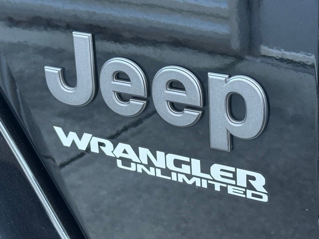 Used 2019 Jeep Wrangler Unlimited Sahara w/ Quick Order Package 24M Moab AWD/4WD image 48