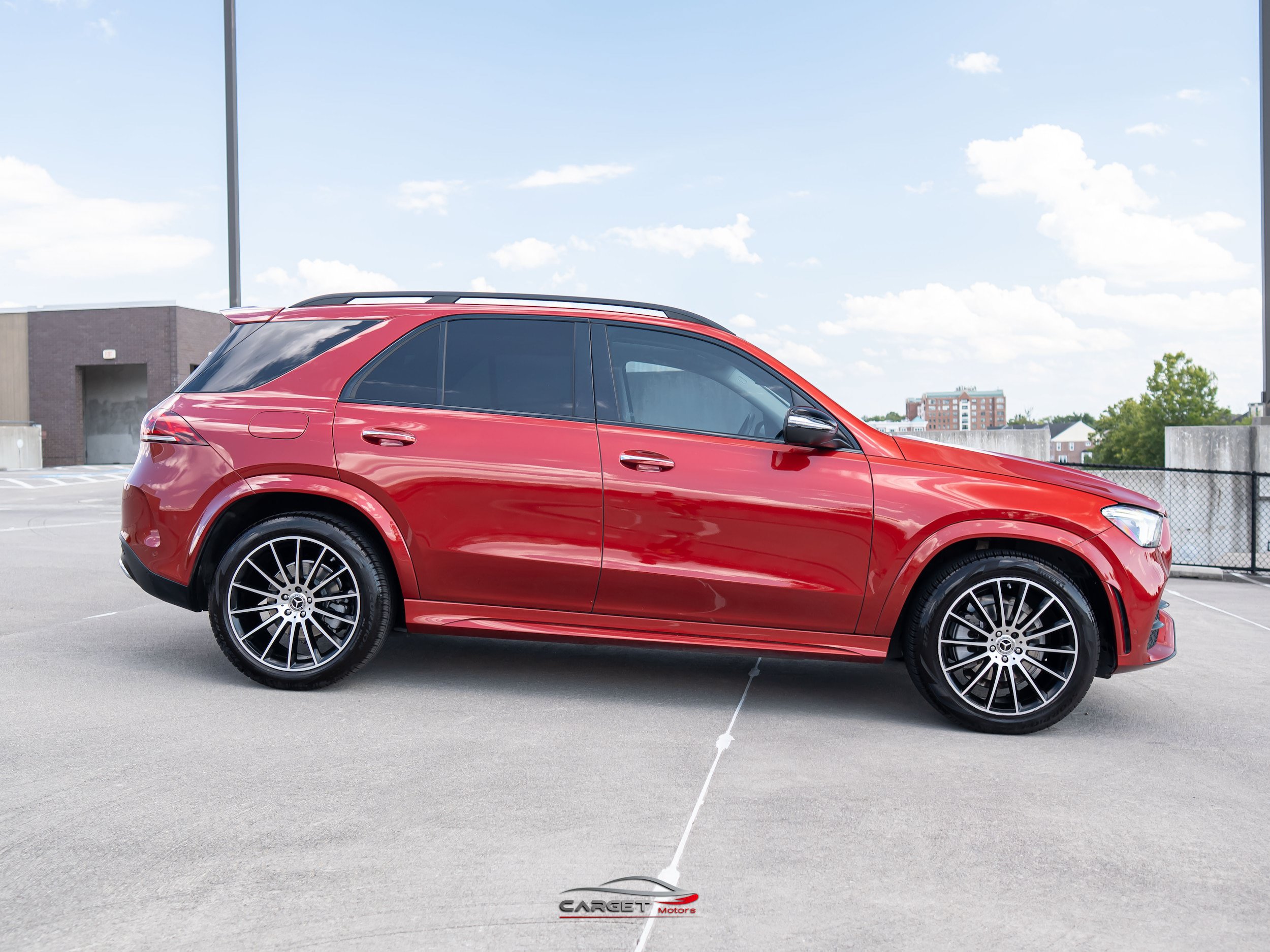 Used 2023 Mercedes-Benz GLE 350 w/ AMG Line Exterior image 8