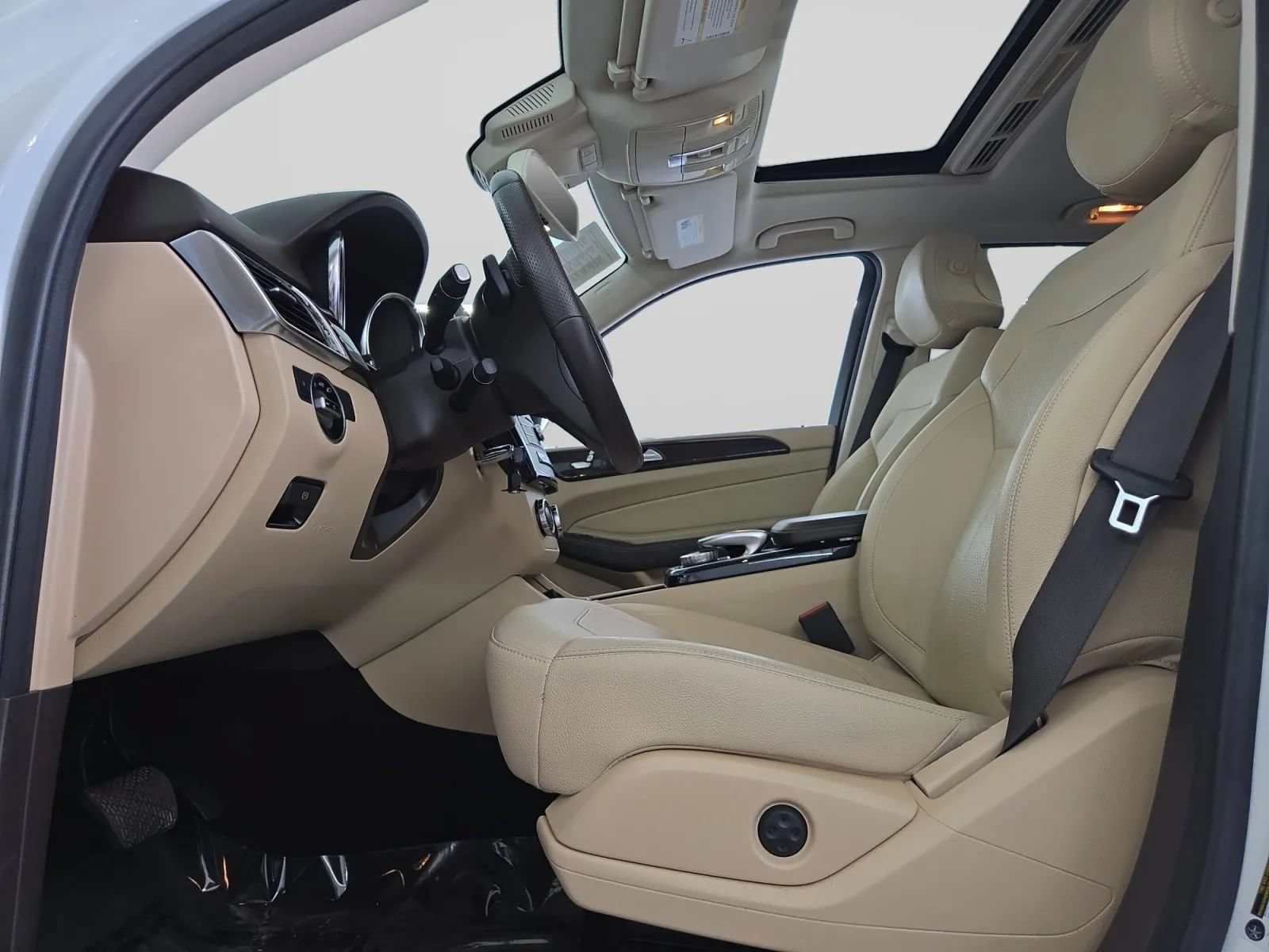 Used 2018 Mercedes-Benz GLE 350 image 16