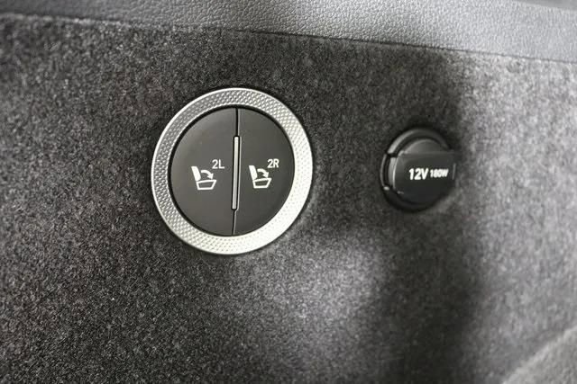 Used 2023 Genesis GV80 2.5T w/ Prestige Package AWD/4WD image 41