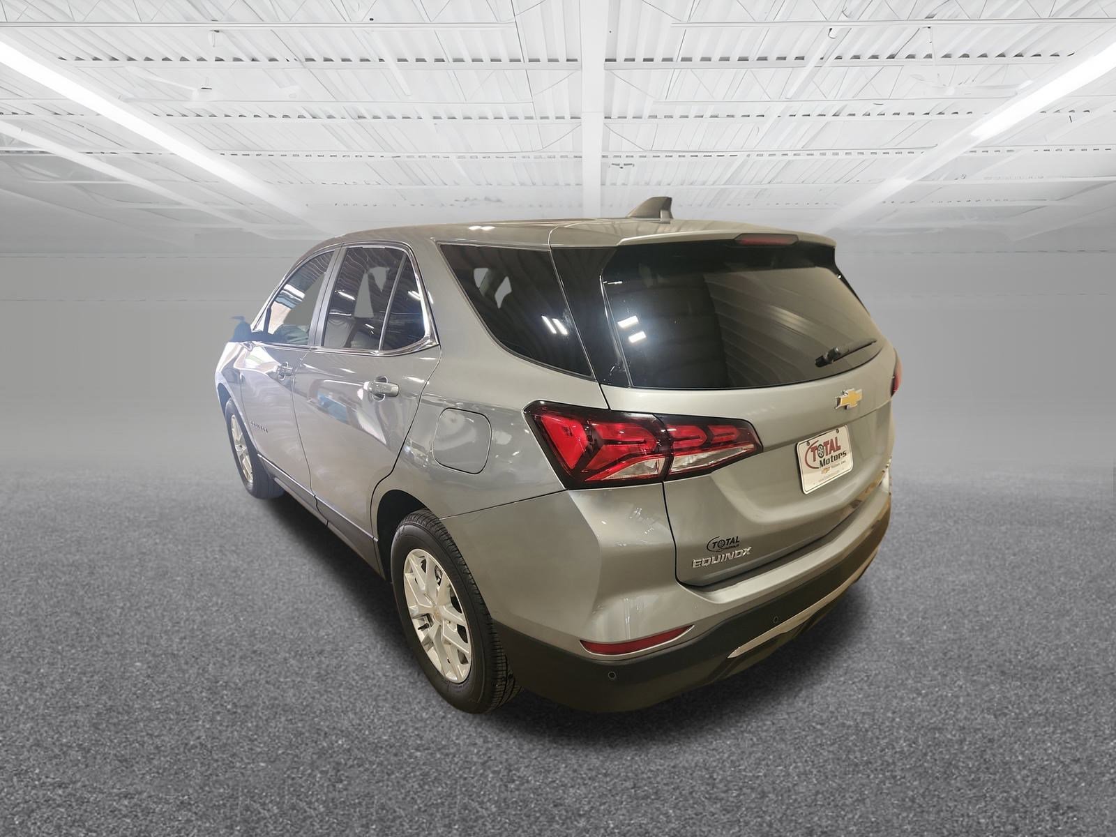 Used 2024 Chevrolet Equinox LT image 8