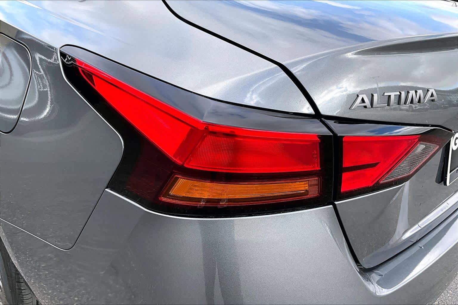 Used 2023 Nissan Altima 2.5 SV w/ SV Premium Package image 29