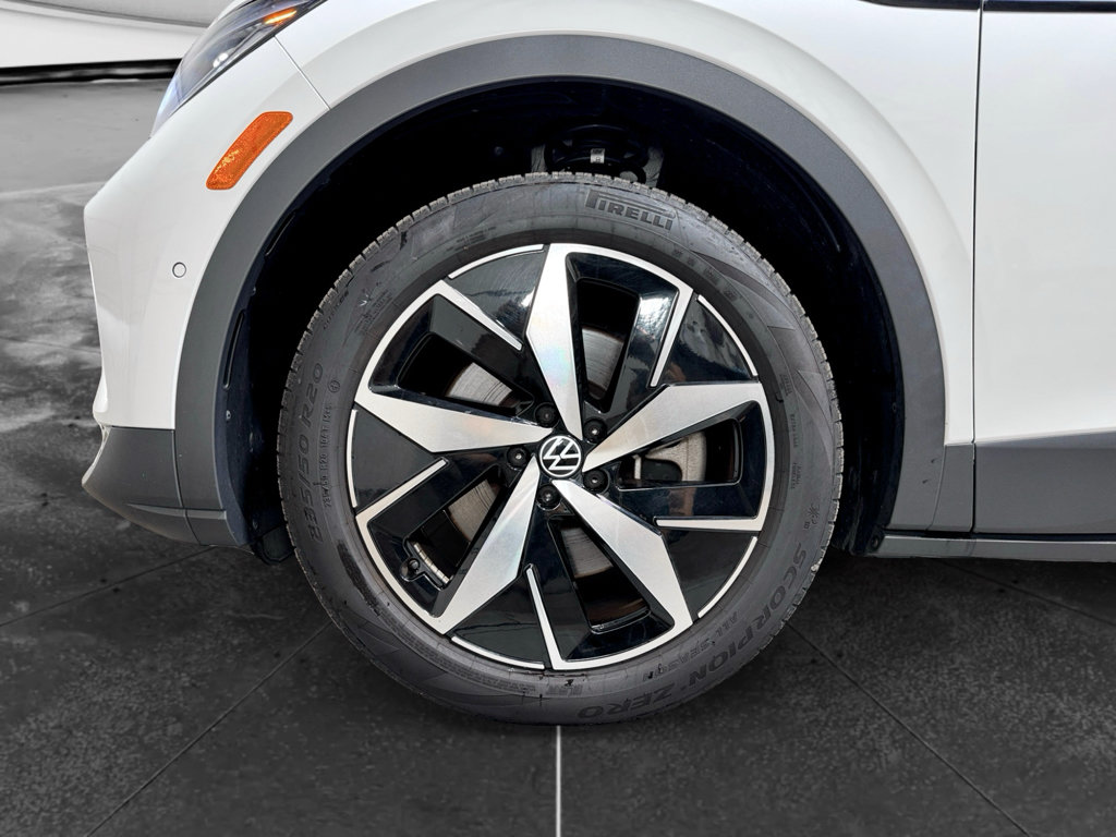 Used 2023 Volkswagen ID.4 Pro S AWD/4WD image 29