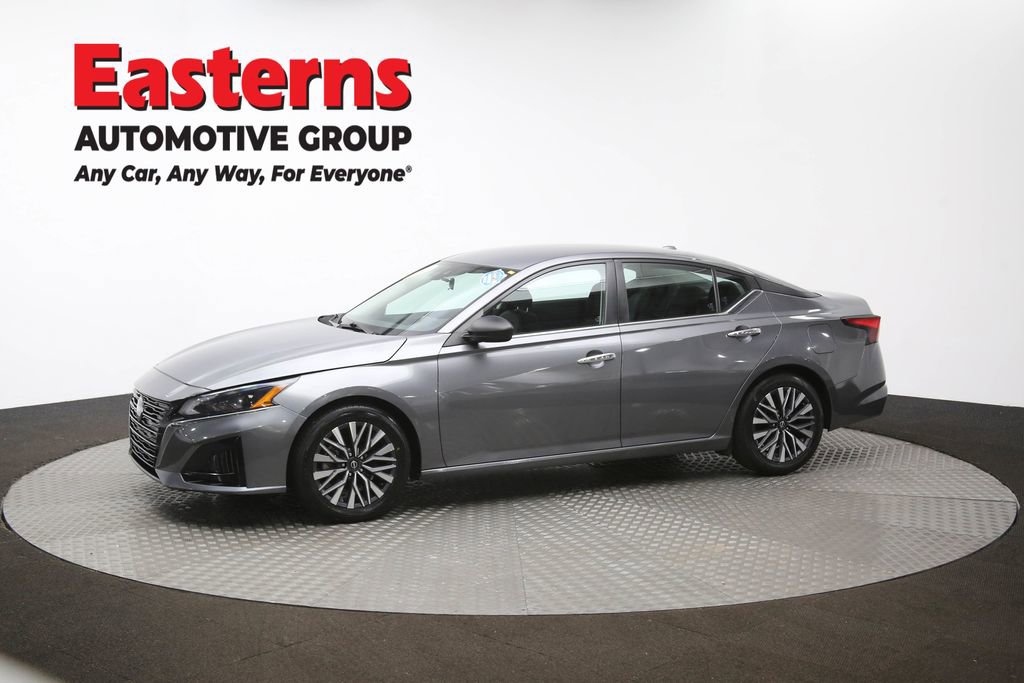 Used 2024 Nissan Altima 2.5 SV image 57