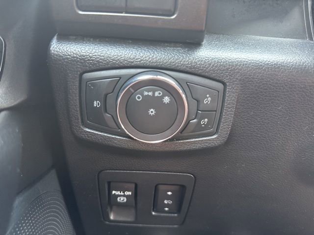 Used 2019 Ford Expedition Limited w/ Equipment Group 301A AWD/4WD image 29