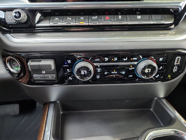 New 2026 Chevrolet Silverado 1500 High Country w/ High Country Premium Package AWD/4WD image 30