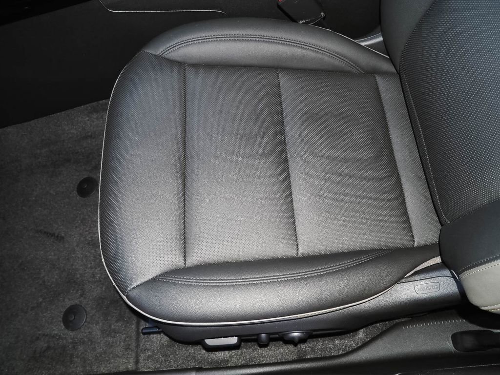 Certified 2024 Chevrolet Trax ACTIV w/ Sunroof Package image 24