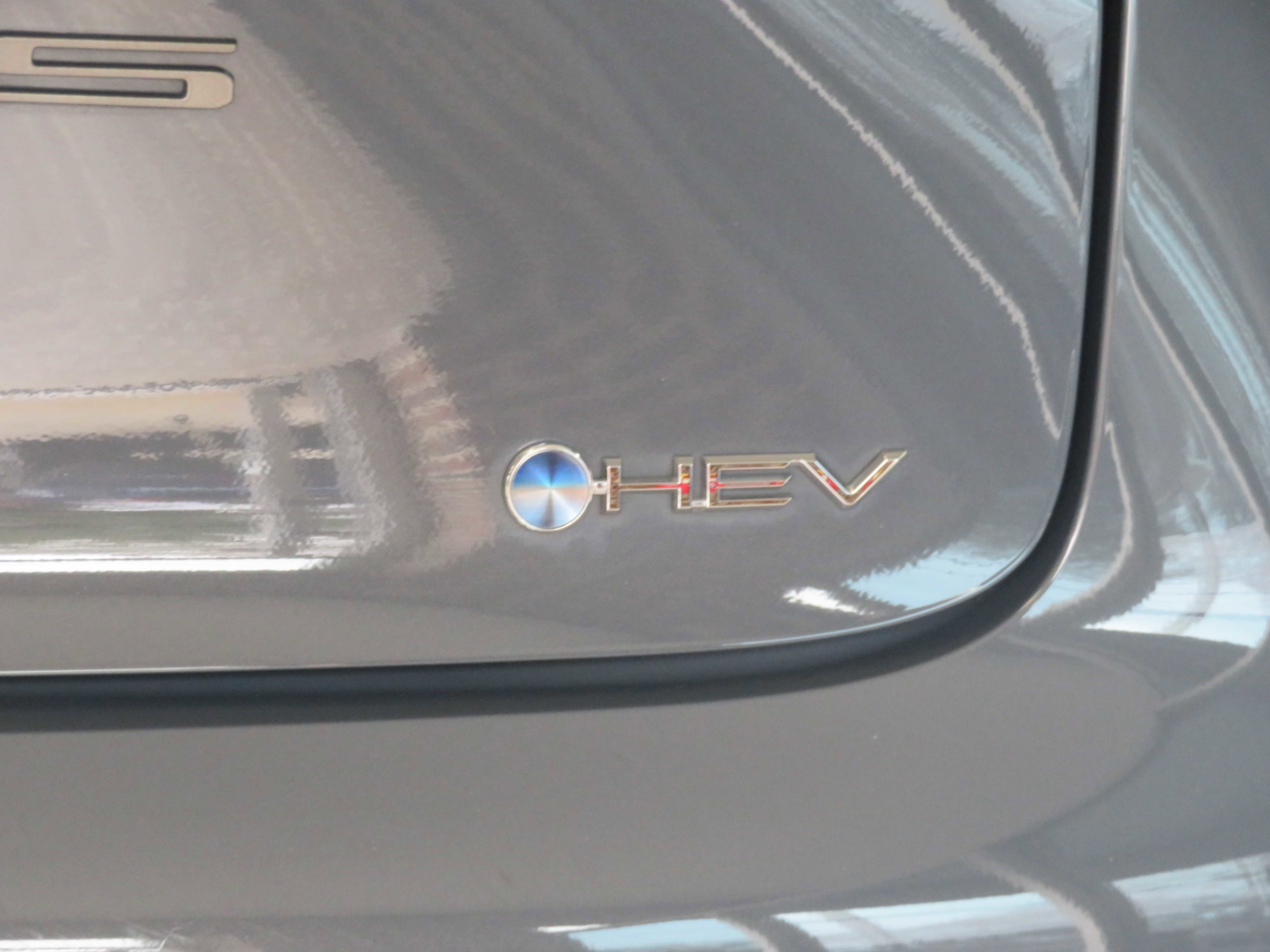 Used 2025 Toyota Prius LE image 58