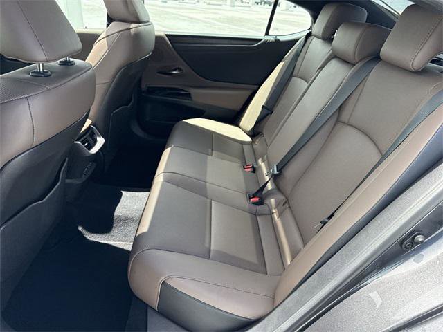 Certified 2024 Lexus ES 350 w/ Premium Package image 23