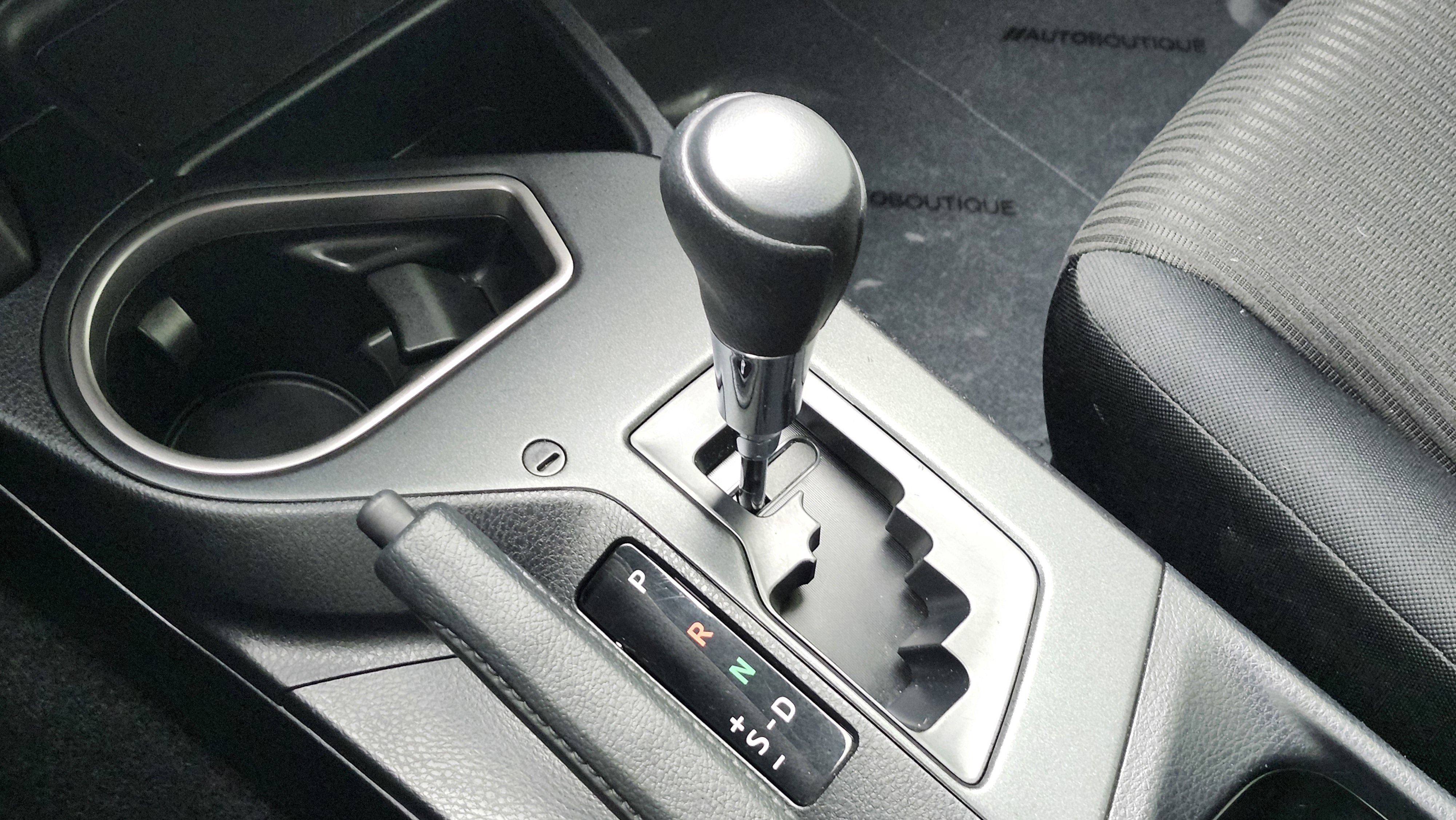 Used 2017 Toyota RAV4 LE image 28