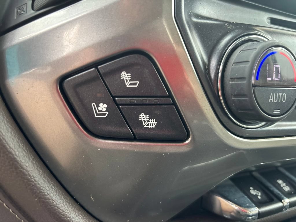Used 2018 Chevrolet Silverado 1500 LTZ Z71 w/ LTZ Plus Package AWD/4WD image 28