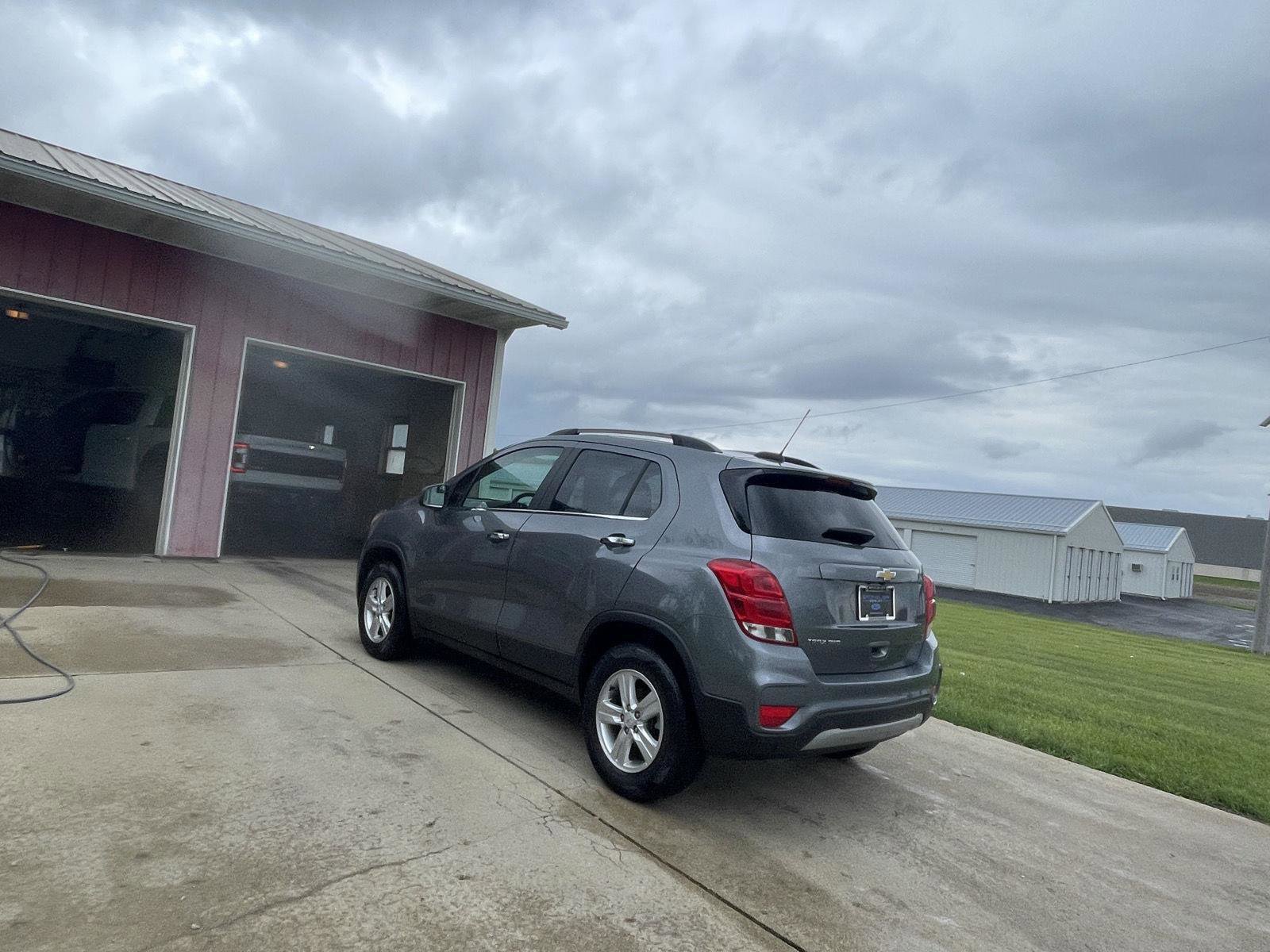 Used 2019 Chevrolet Trax LT w/ LT Convenience Package AWD/4WD image 3