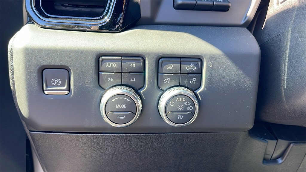 New 2026 GMC Sierra 2500 AT4 w/ AT4 Premium Plus Package image 25