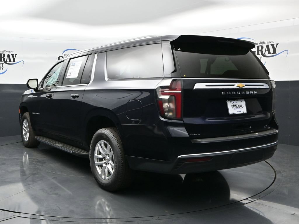 Used 2024 Chevrolet Suburban LT image 5