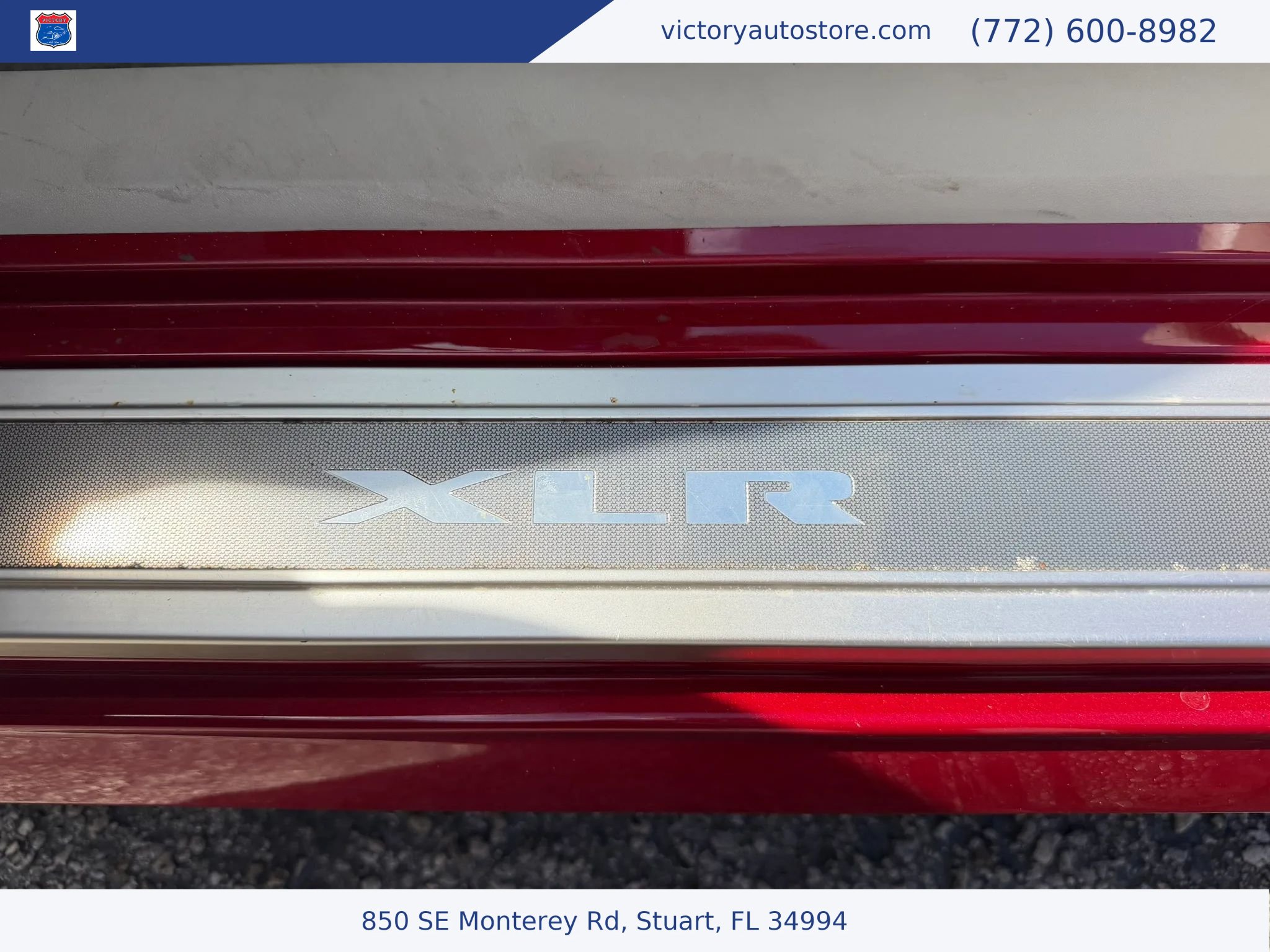 Used 2004 Cadillac XLR RWD image 10