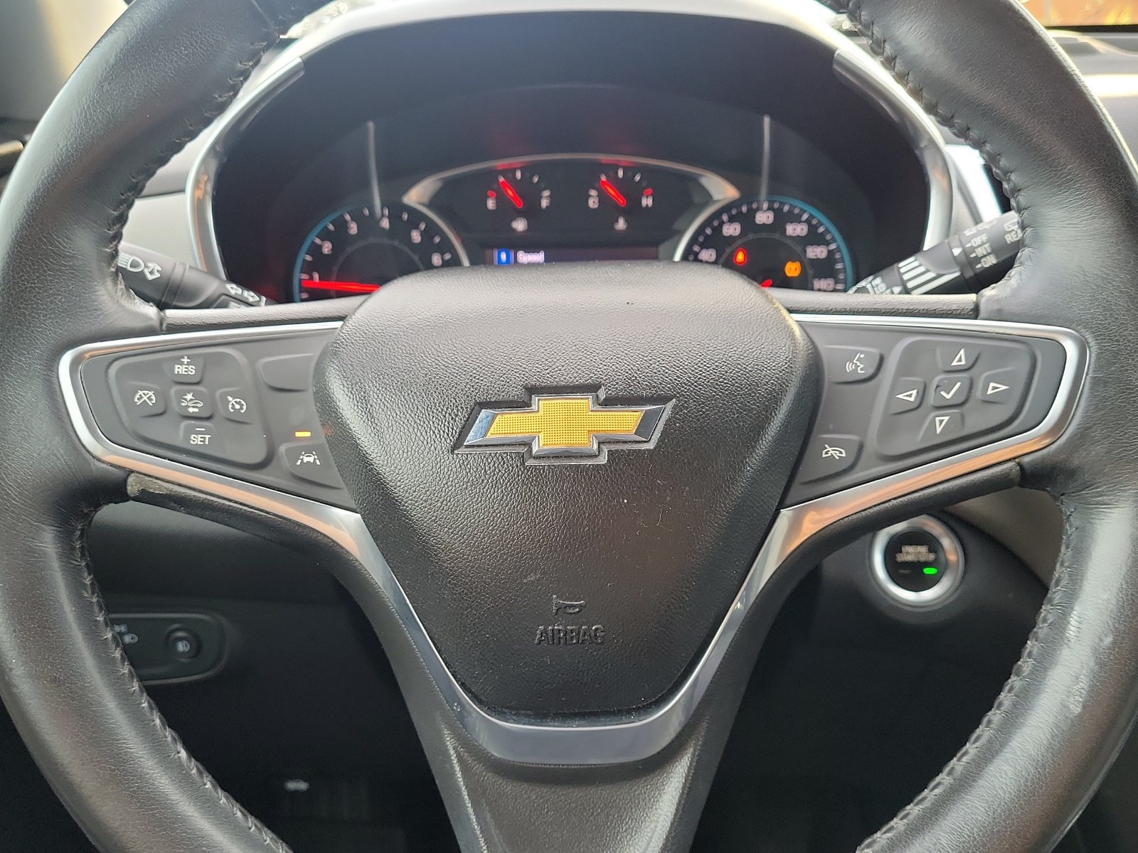 Used 2020 Chevrolet Equinox LT FWD image 21