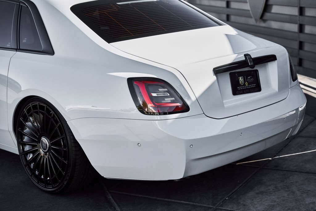 Used 2024 Rolls-Royce Ghost AWD/4WD image 11